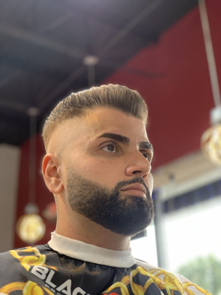 Skin fade with sharp lineup